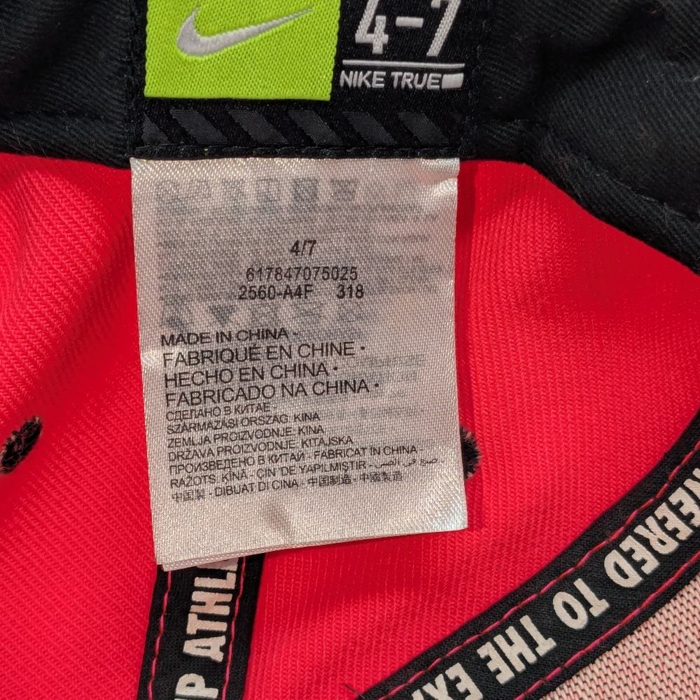 Nike True Hat Pink/Black Flat Billed Snapback Size 4-7 - Picture 8 of 8